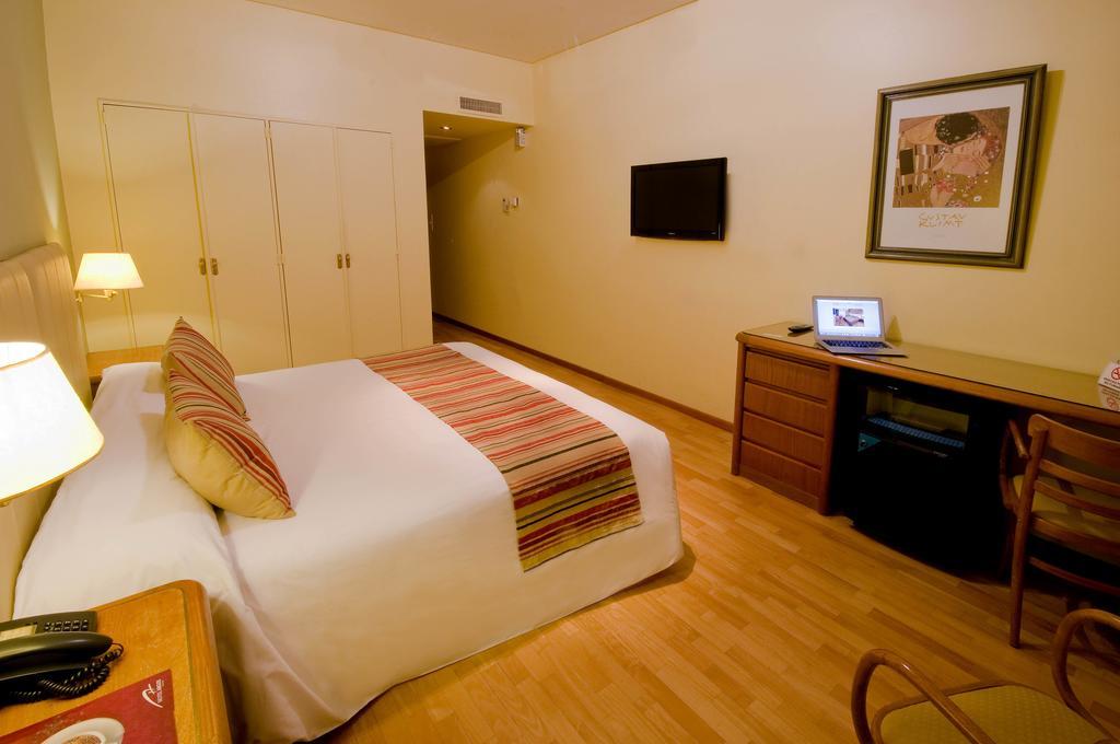 Hotel Argos Bahía Blanca Chambre photo
